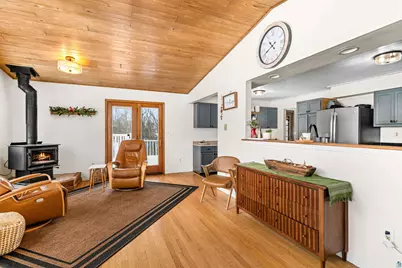 3325 Strand Rd, Duluth, MN 55804 - Photo 11