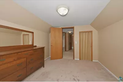 216 N 38th Ave W, Duluth, MN 55807 - Photo 15