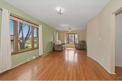 216 N 38th Ave W, Duluth, MN 55807 - Photo 9