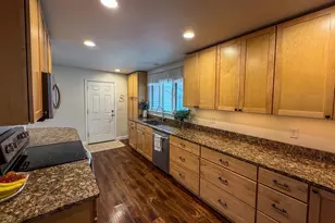 3704 Greysolon Rd, Duluth, MN 55804 - Photo 7