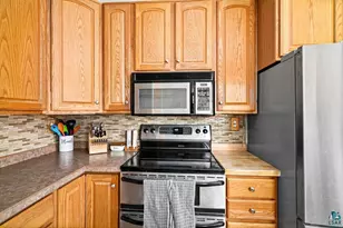 3045 Hutchinson Rd, Duluth, MN 55811 - Photo 9