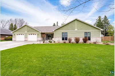 15 Vergennes St, Superior, WI 54880 - Photo 1
