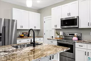 5781 Hwy 194, Hermantown, MN 55811 - Photo 9