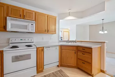 2116 Miller Creek Dr #33, Duluth, MN 55811 - Photo 9