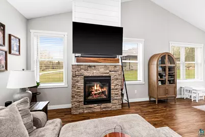 4320 Thielke Cir, Hermantown, MN 55811 - Photo 11