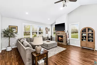 4320 Thielke Cir, Hermantown, MN 55811 - Photo 7