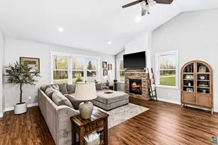 4320 Thielke Cir, Hermantown, MN 55811 - Photo 7