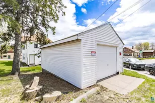 2815 W 3rd St, Duluth, MN 55806 - Photo 45