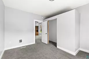 2815 W 3rd St, Duluth, MN 55806 - Photo 11