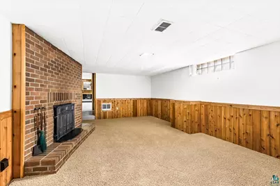 529 Valley Dr, Duluth, MN 55804 - Photo 35
