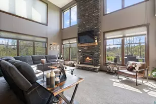 5378 Roosevelt Dr, Hermantown, MN 55811 - Photo 7