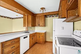 145 E Toledo St, Duluth, MN 55811 - Photo 9
