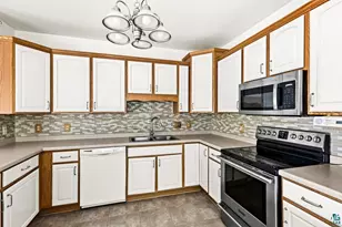 4042 Haines Rd, Duluth, MN 55811 - Photo 5