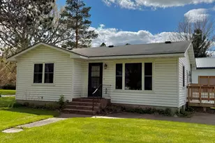 811 Hickory St, Floodwood, MN 55736 - Photo 1