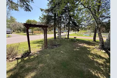 714 W 5th St, Washburn, WI 54891 - Photo 19