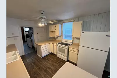 713 E 7th St, Duluth, MN 55805 - Photo 7