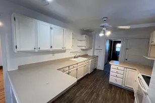 713 E 7th St, Duluth, MN 55805 - Photo 9