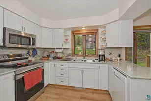 905 Mellwood Ave, Duluth, MN 55804 - Photo 7