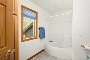 5345 Roosevelt Dr, Hermantown, MN 55811 - Photo 17