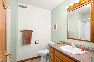 5345 Roosevelt Dr, Hermantown, MN 55811 - Photo 11