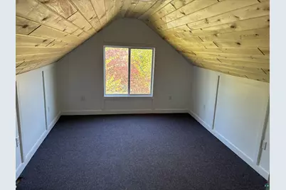 334 W Redwing St, Duluth, MN 55803 - Photo 13