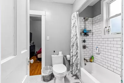 1122 E 5th St, Duluth, MN 55805 - Photo 17