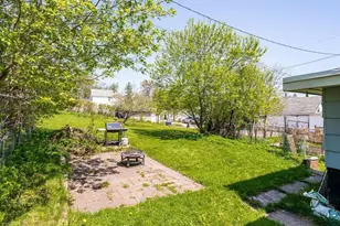 922 N 12th Ave E, Duluth, MN 55805 - Photo 5