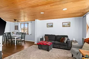 922 N 12th Ave E, Duluth, MN 55805 - Photo 11