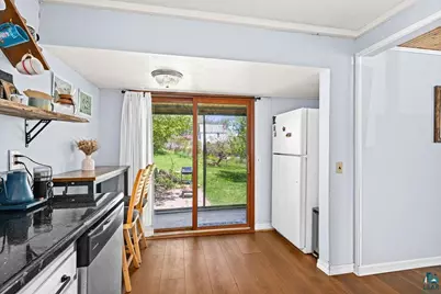 922 N 12th Ave E, Duluth, MN 55805 - Photo 17