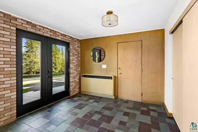 3801 Rockview Ct, Duluth, MN 55804 - Photo 3