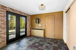 3801 Rockview Ct, Duluth, MN 55804 - Photo 3