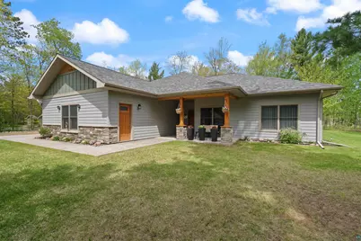 1105 W Taylor Ave, Cloquet, MN 55720 - Photo 1