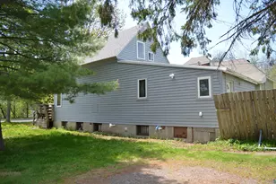 137 W Palm St, Duluth, MN 55811 - Photo 3