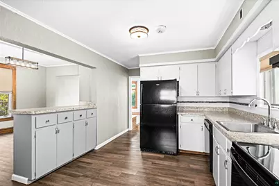 1821 Ogden Ave, Superior, WI 54880 - Photo 9