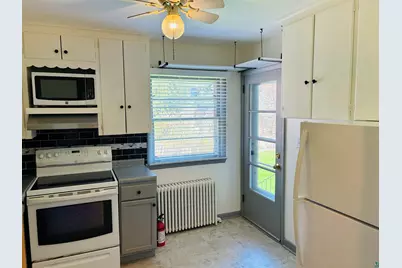 5090 London Rd #1, Duluth, MN 55804 - Photo 9