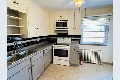 5090 London Rd #1, Duluth, MN 55804 - Photo 7
