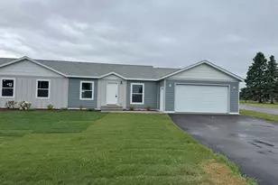 611 Wrenshall St, Wrenshall, MN 55797 - Photo 1