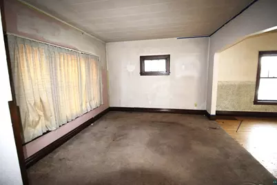 623 N 41st Ave W, Duluth, MN 55807 - Photo 5