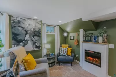 721 E 6th St, Duluth, MN 55805 - Photo 25