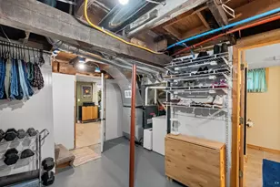 721 E 6th St, Duluth, MN 55805 - Photo 35