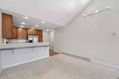 1422 New York Ave #6, Superior, WI 54880 - Photo 7