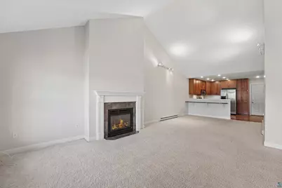 1422 New York Ave #6, Superior, WI 54880 - Photo 3