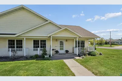 1422 New York Ave #6, Superior, WI 54880 - Photo 1