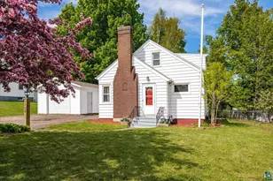 1904 Piedmont Ave, Duluth, MN 55811 - Photo 3