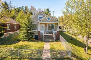304 E James St, Ely, MN 55731 - Photo 1