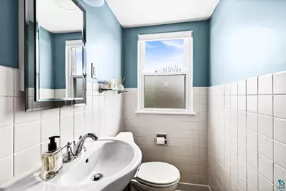 5530 W 8th St, Duluth, MN 55807 - Photo 23