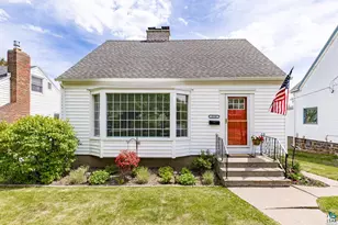 5530 W 8th St, Duluth, MN 55807 - Photo 1