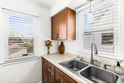 5530 W 8th St, Duluth, MN 55807 - Photo 17