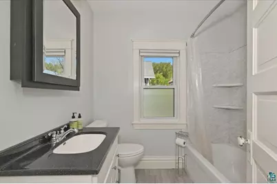 1014 N 12th Ave E, Duluth, MN 55805 - Photo 17