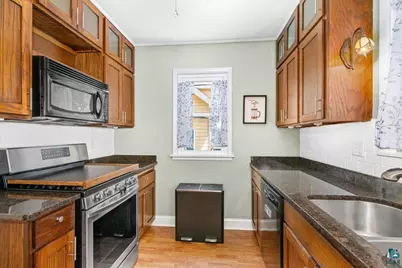 4706 Pitt St, Duluth, MN 55804 - Photo 9